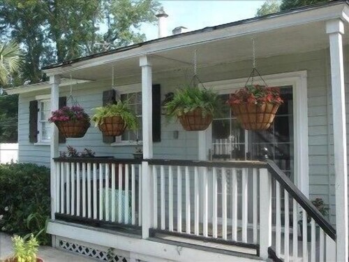 Great Downtown Condo With Pool!