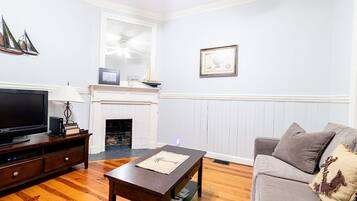 Smart-TV og DVD-spiller