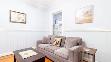 Smart TV, DVD player