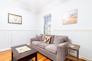 Smart TV, DVD player