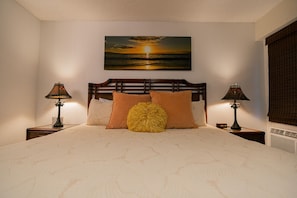 1 habitación, tabla de planchar con plancha y cuna de viaje