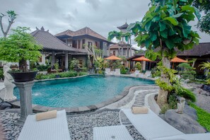 Outdoor pool - Capung Cottage (Ubud)