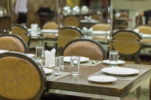 Unclassified image, 4 of 6, button