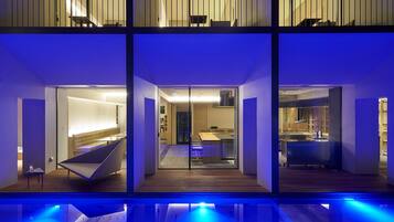 Seasonal outdoor pool