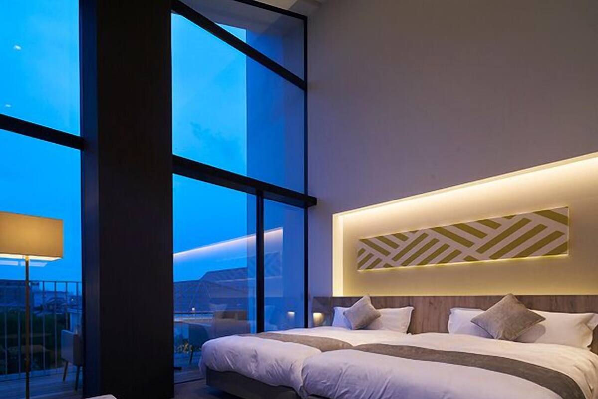 Premium-sengetøj, pengeskab på værelset, skrivebord, gratis Wi-Fi