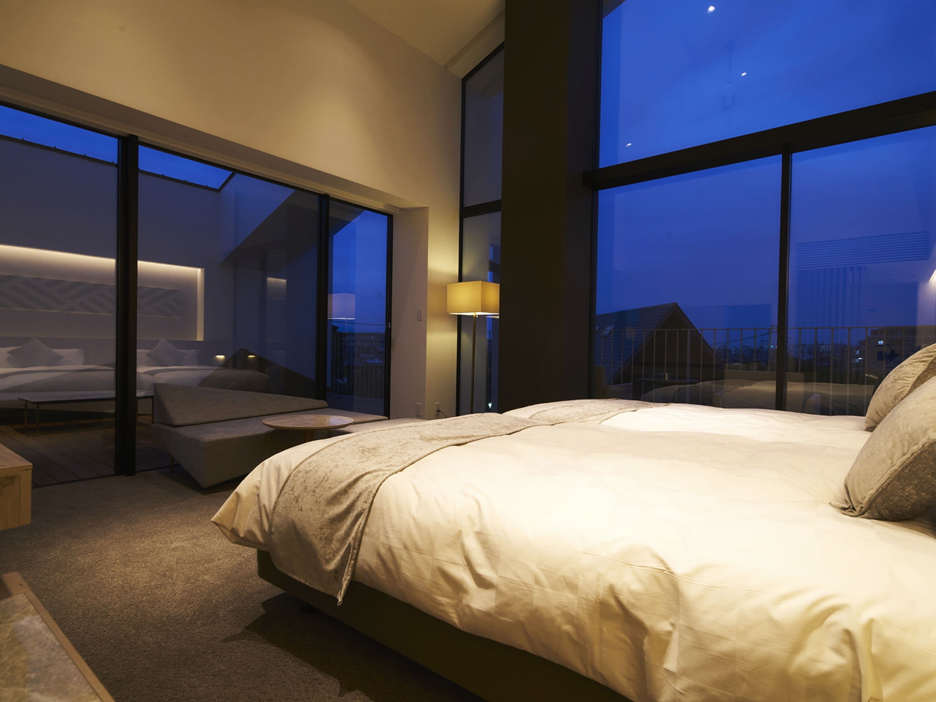 deluxe twin room, jetted tub | premium bedding, in-room safe, desk, free wifi