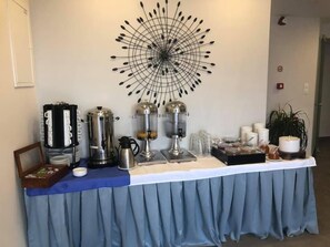 Free daily buffet breakfast