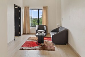 Hazel Suite | Living area