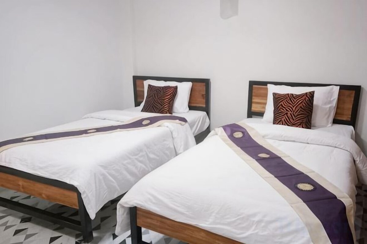 Premium bedding, desk, blackout curtains, soundproofing
