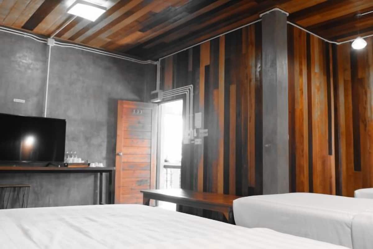Premium bedding, desk, blackout curtains, soundproofing