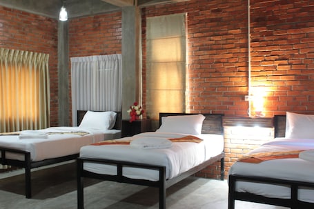 Triple Room | Premium bedding, desk, blackout drapes, soundproofing