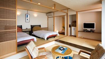 Japanese Style Twin Room 501 with Living Room, Non Smoking | Free WiFi