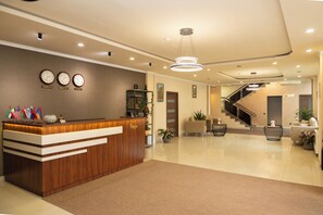 Reception - Inga Hotel Yerevan (Yerevan)