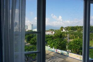 Deluxe Twin Room, City View | Balcony view