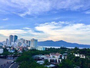 Front of property - Anh Tu Hotel (Da Nang)