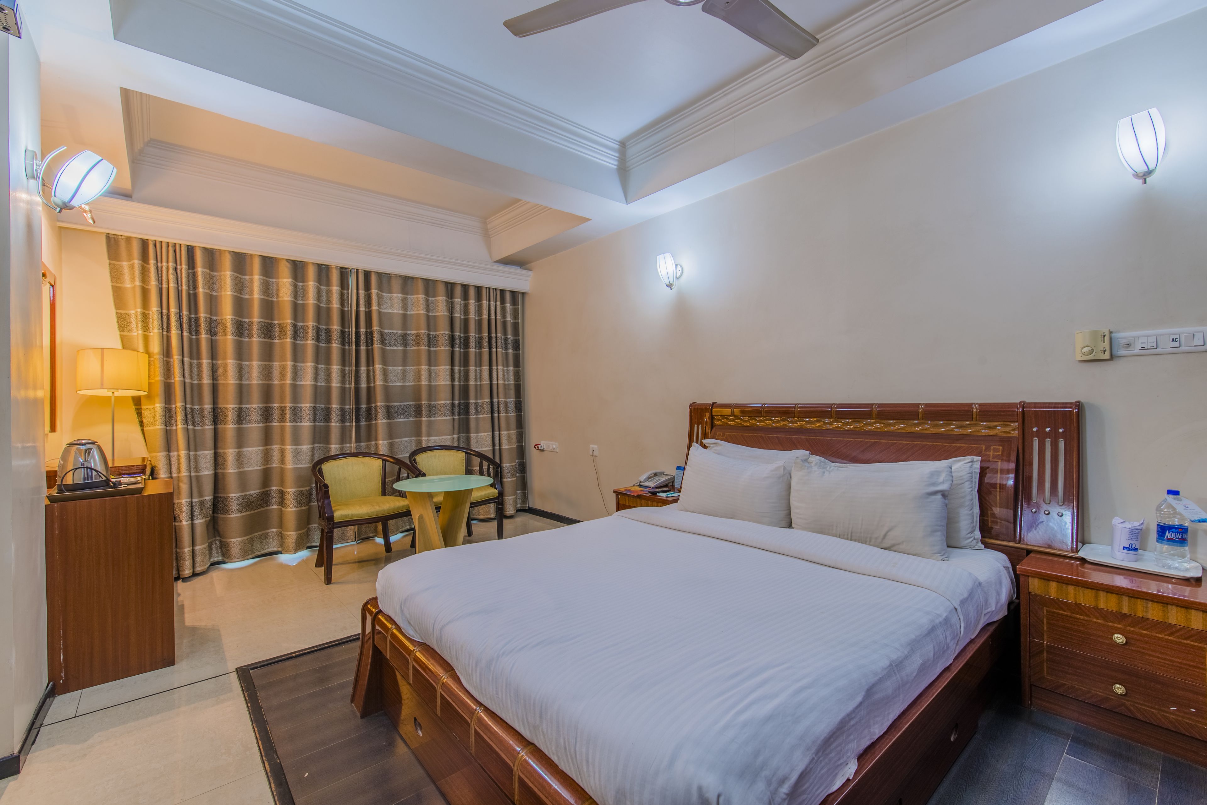 Hotel Grand Dhillon