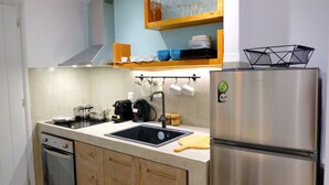 Apartemen Mewah, Beberapa Tempat Tidur, Bebas Asap Rokok | Dapur pribadi | Mesin pembuat kopi/teh, lemari es, oven, dan kompor