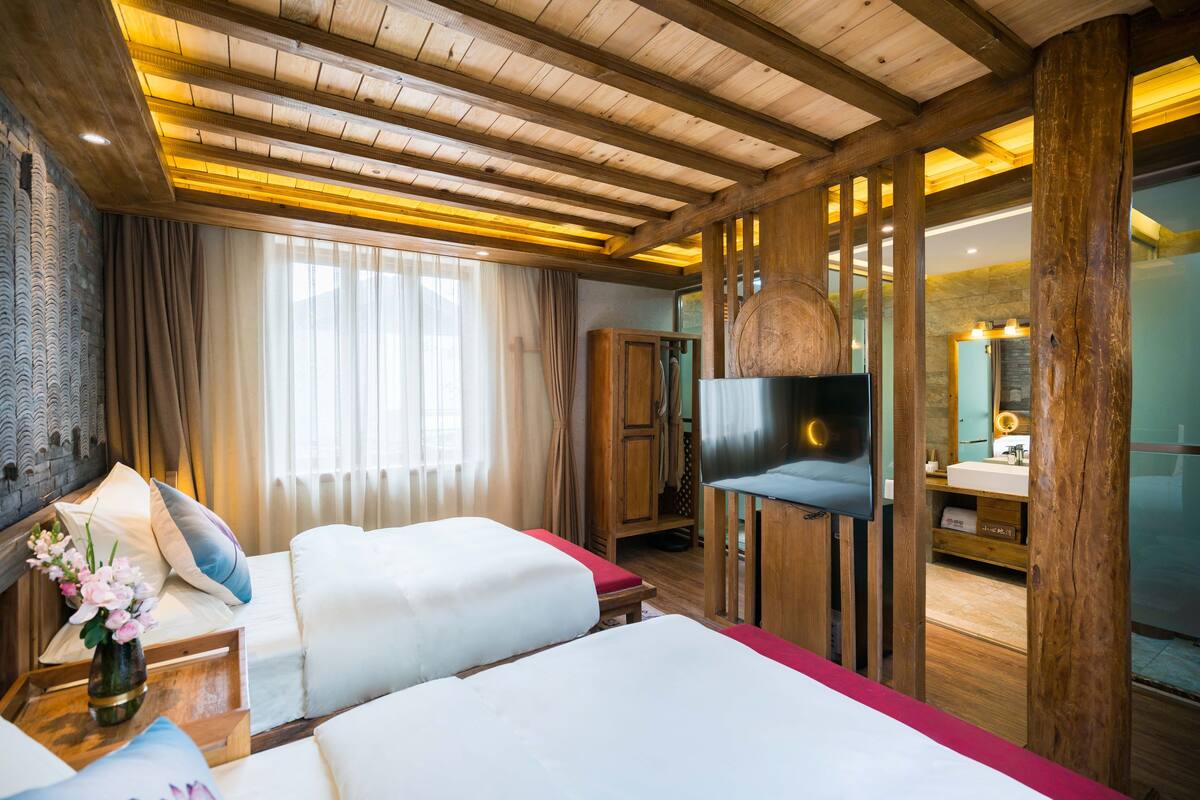 1 bedroom, minibar, in-room safe, individually decorated