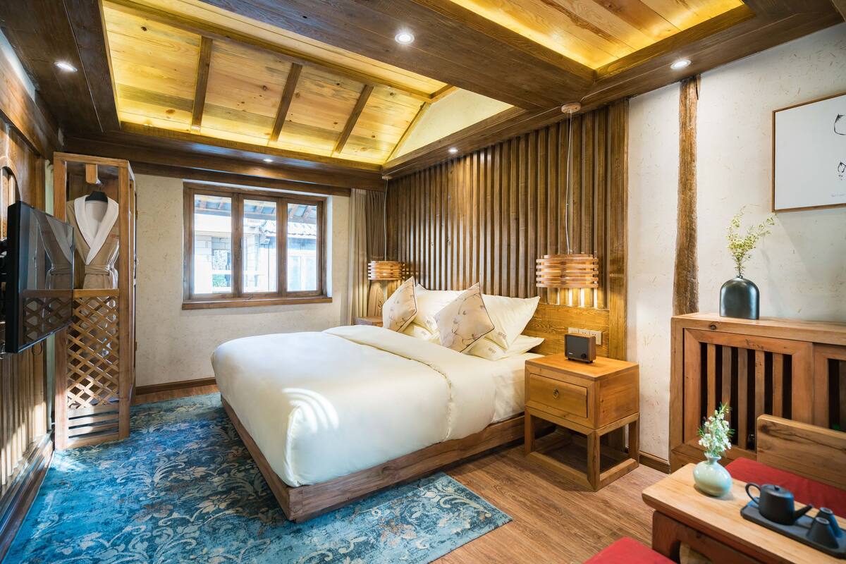 1 bedroom, minibar, in-room safe, individually decorated
