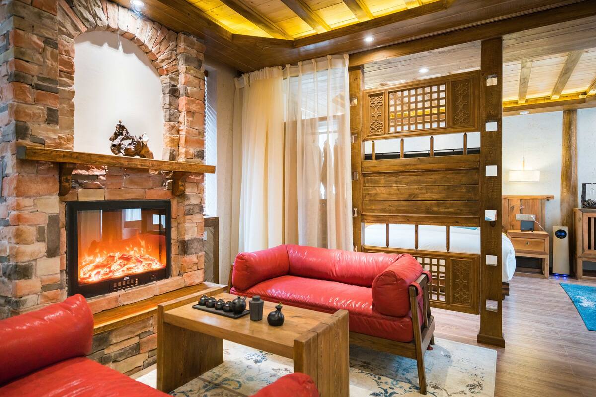 1 bedroom, minibar, in-room safe, individually decorated