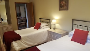 Casa de campo, 2 habitaciones (1) | Tabla de planchar con plancha, wifi gratis y ropa de cama 