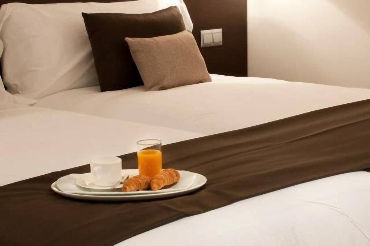 minibar, in-room safe, desk, soundproofing