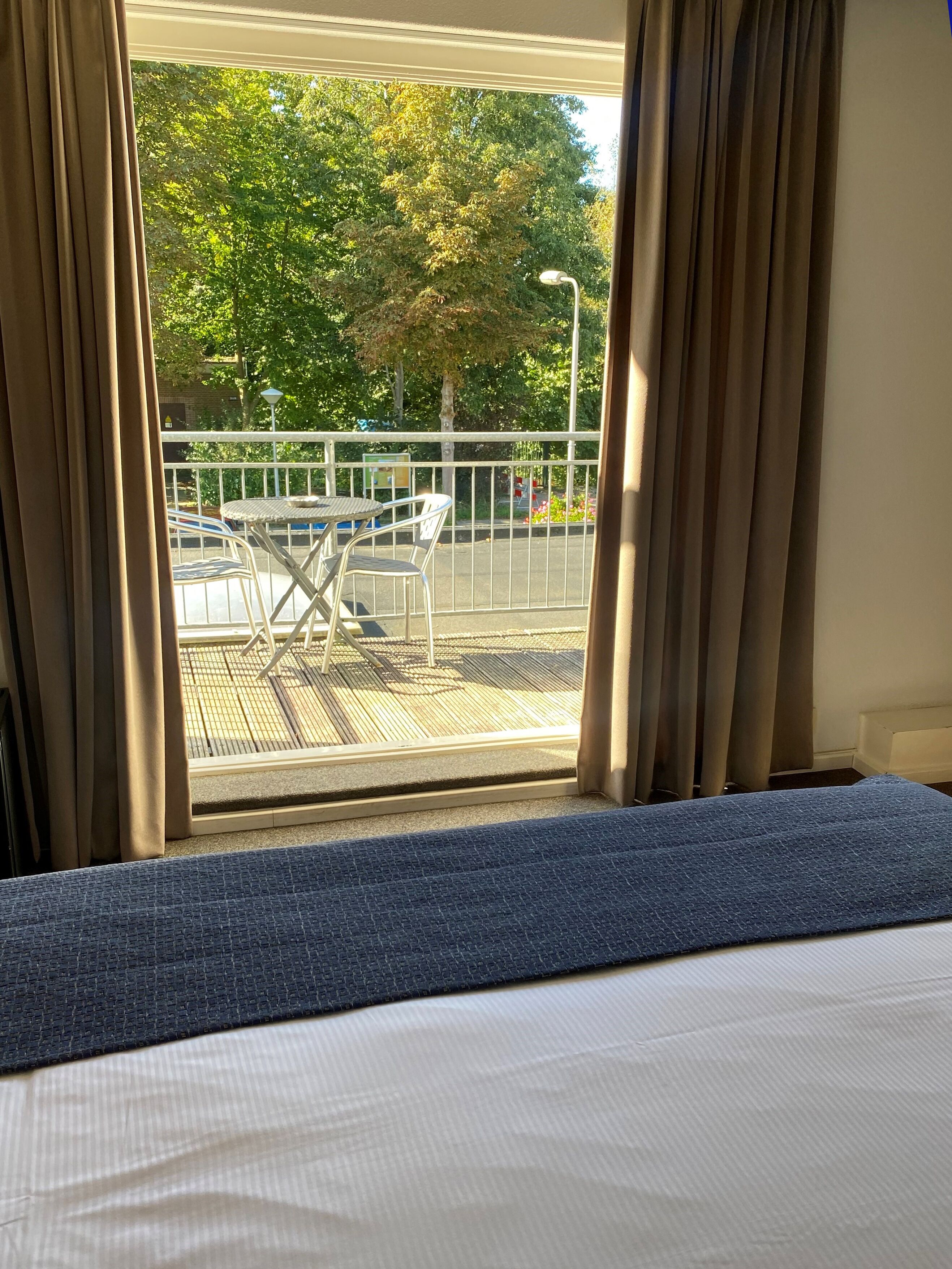 superior double or twin room, bathtub, garden view | 2 bedrooms, minibar, in-room safe, individually decorated