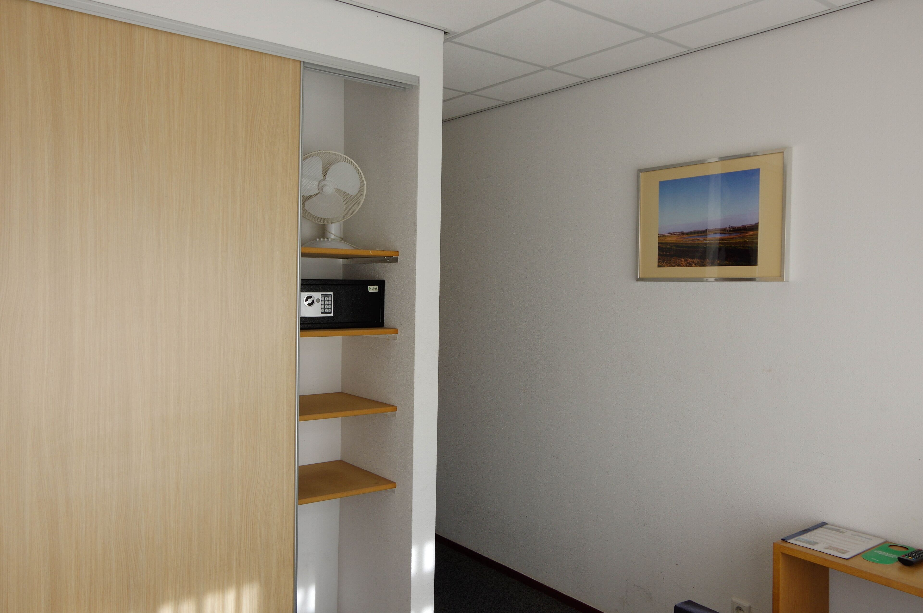 comfort single room | 2 bedrooms, minibar, in-room safe, individually decorated