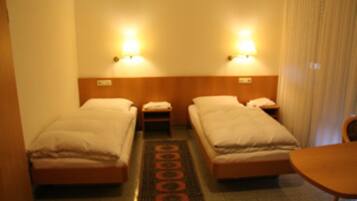 Twin Room | Down duvets, desk, blackout curtains, iron/ironing board