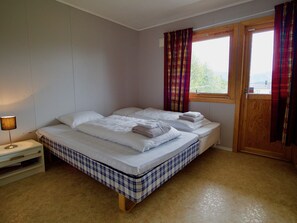 Townhouse – familie | 3 soverom, strykejern/-brett, wi-fi (inkludert) og sengetøy