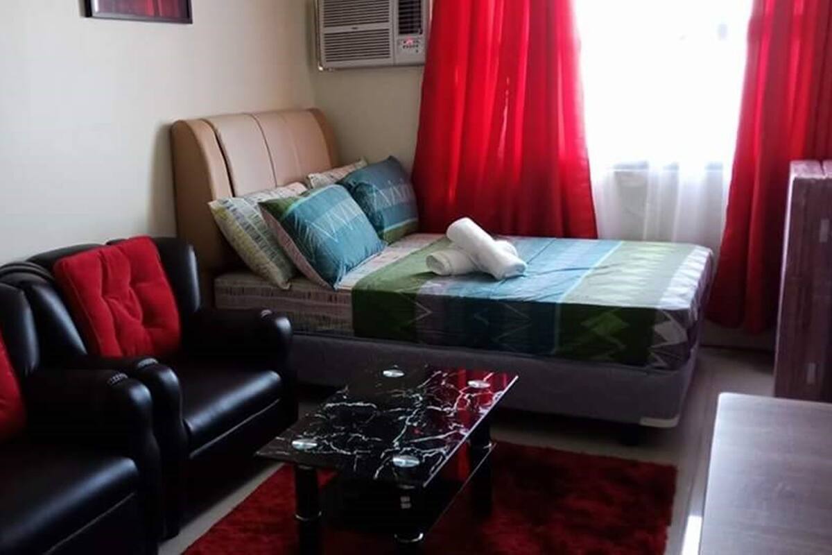 One Bedroom | Desk, iron/ironing board, WiFi (free), bed sheets