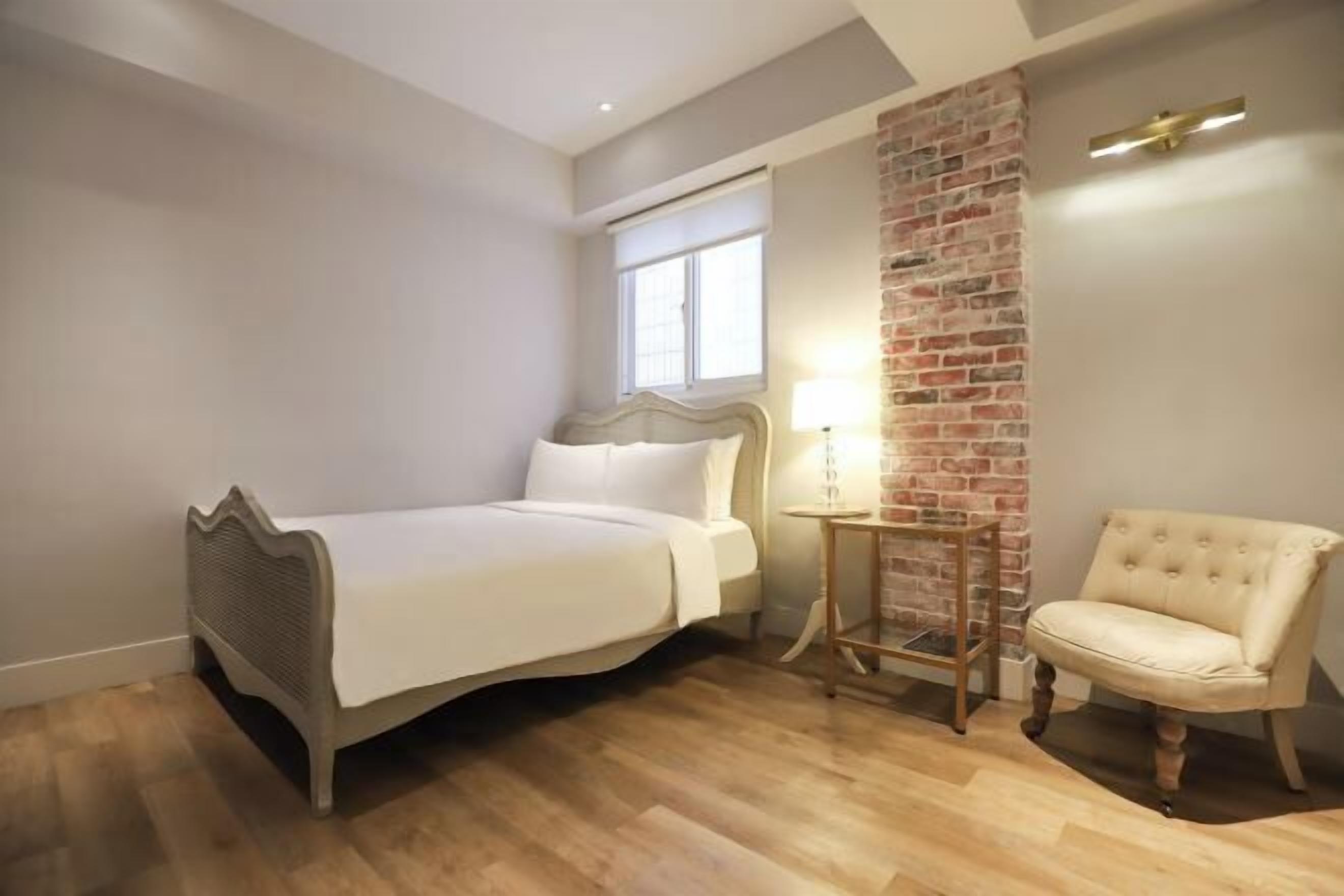 Down duvets, individually decorated, desk, soundproofing