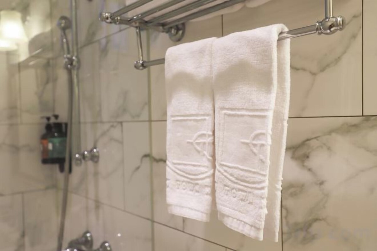 Bathroom | Shower, rainfall showerhead, free toiletries, hair dryer