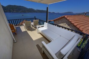Ankh Deluxe 8 | In-room safe, desk, soundproofing, free WiFi - Ankh Pension (Demre)