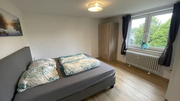 2 bedrooms, WiFi, bed sheets