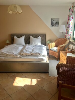 1 Schlafzimmer, Reisekinderbett, WLAN, Bettwäsche