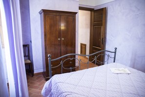 Condo, 1 Bedroom