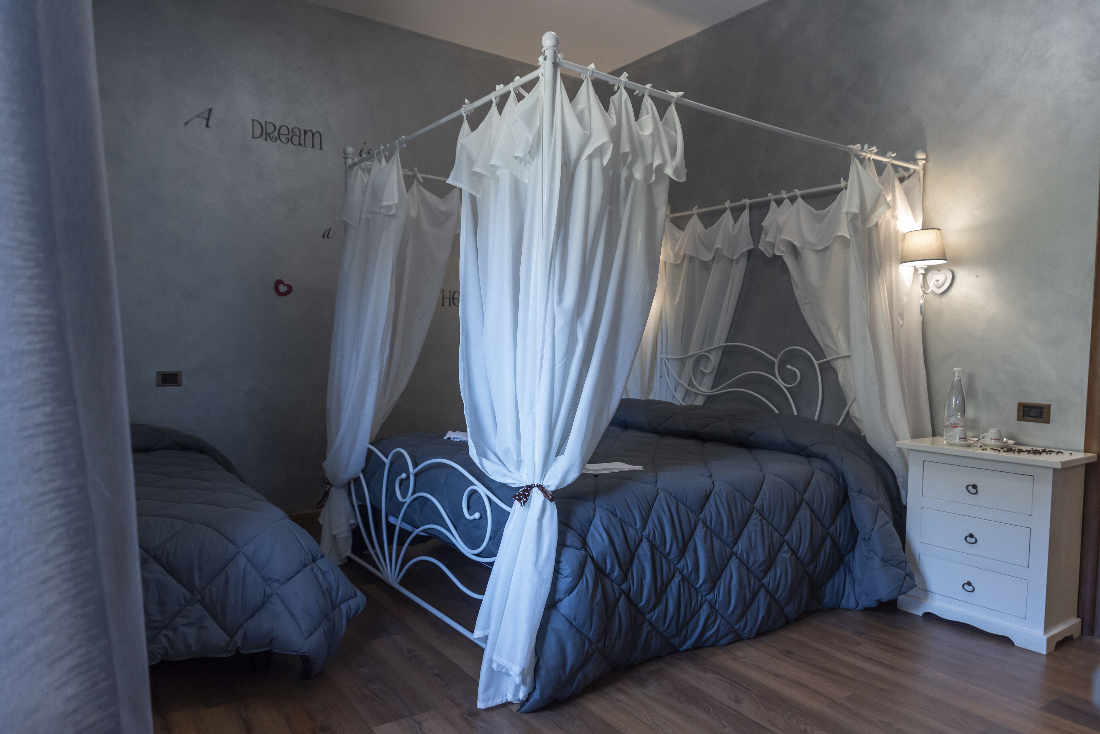 Habitación Confort | Wifi gratis y ropa de cama