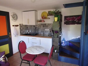 Standard Apartment | In-room dining - Au Nid Du Thil  (Beauvais)
