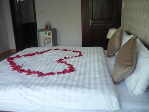 Standard Room | Minibar, desk, free WiFi