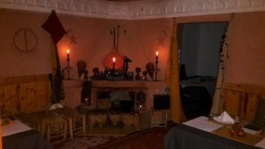 아침 식사, 점심 식사 및 저녁 식사 제공