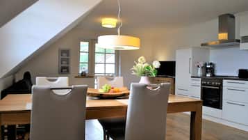 Comfort Condo | In-room dining