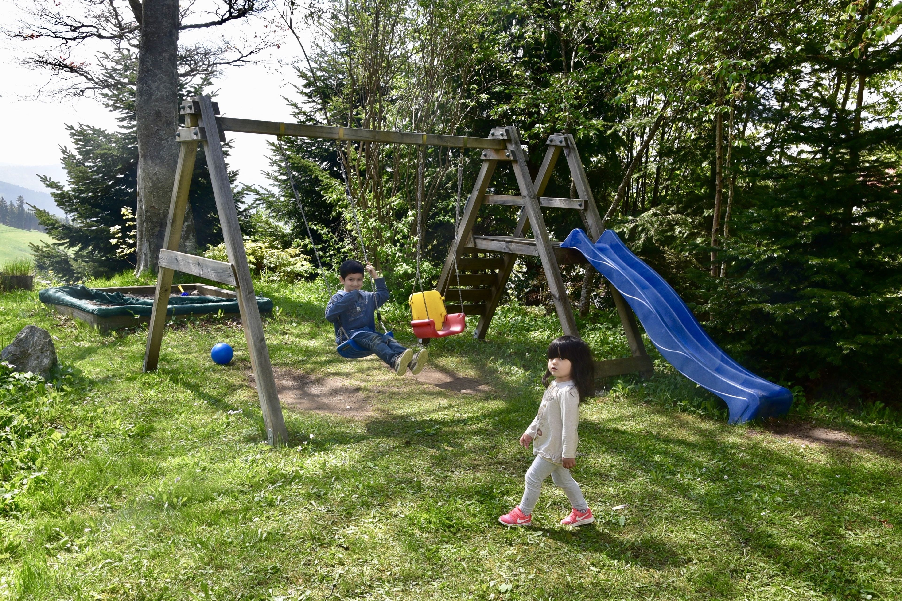 children’s play area – outdoor