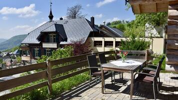 Chalet, 3 slaapkamers | Balkon