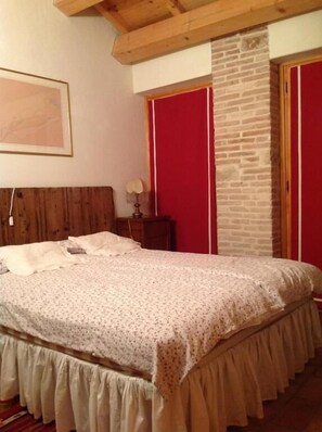 Insonorización, wifi gratis y ropa de cama