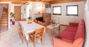 Apartment (6) | In-room dining