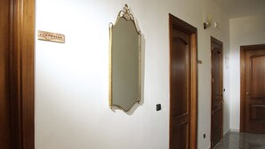 رواق