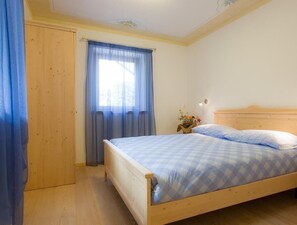 Appartement (Genzania) | Système d’insonorisation, lit de bébé (supplément)