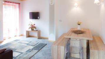 Apartamento (Cardo) | Opções para refeição no quarto
