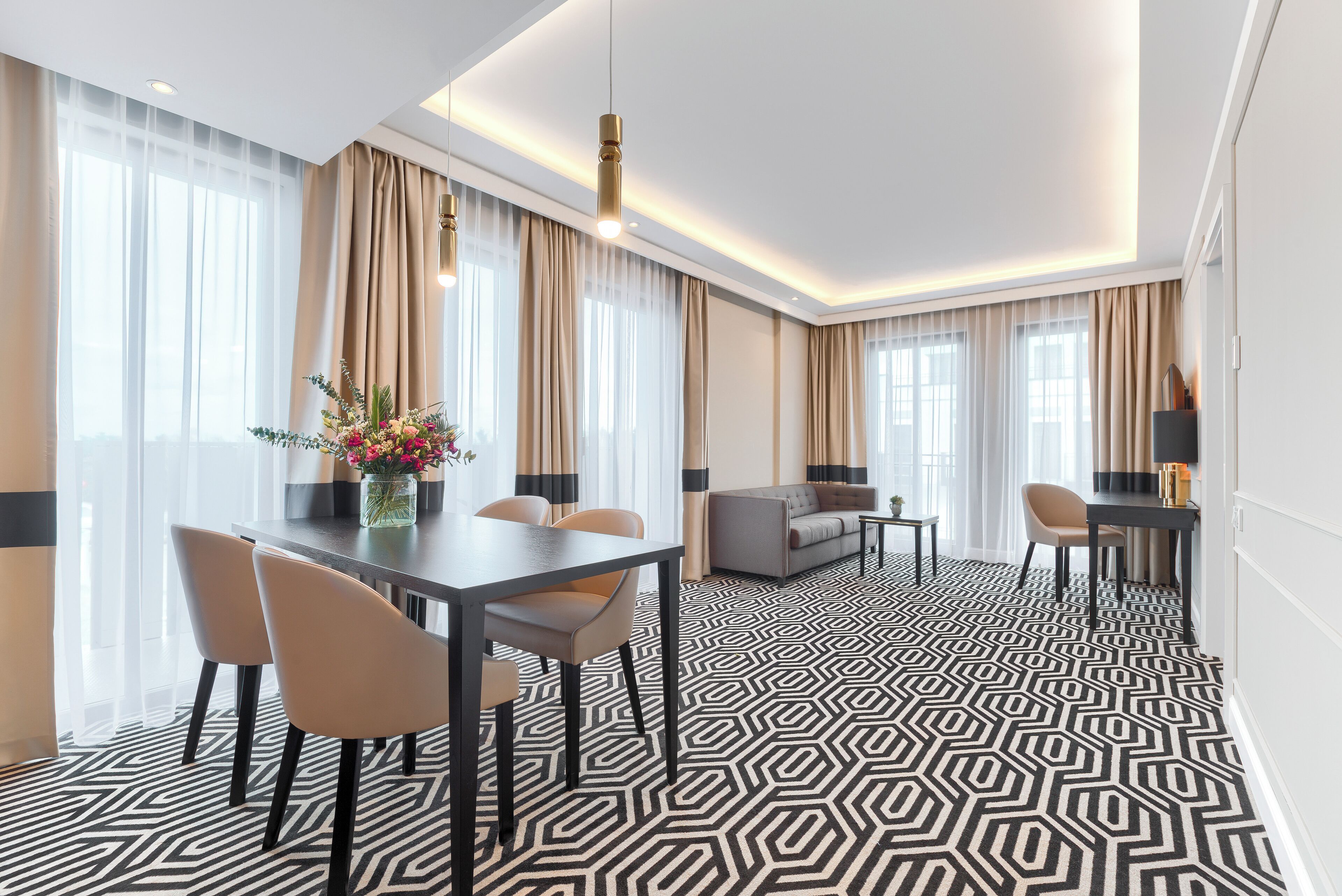 豪華公寓, 1 間臥室 | 客房內保險箱、書桌、免費無線上網、床單